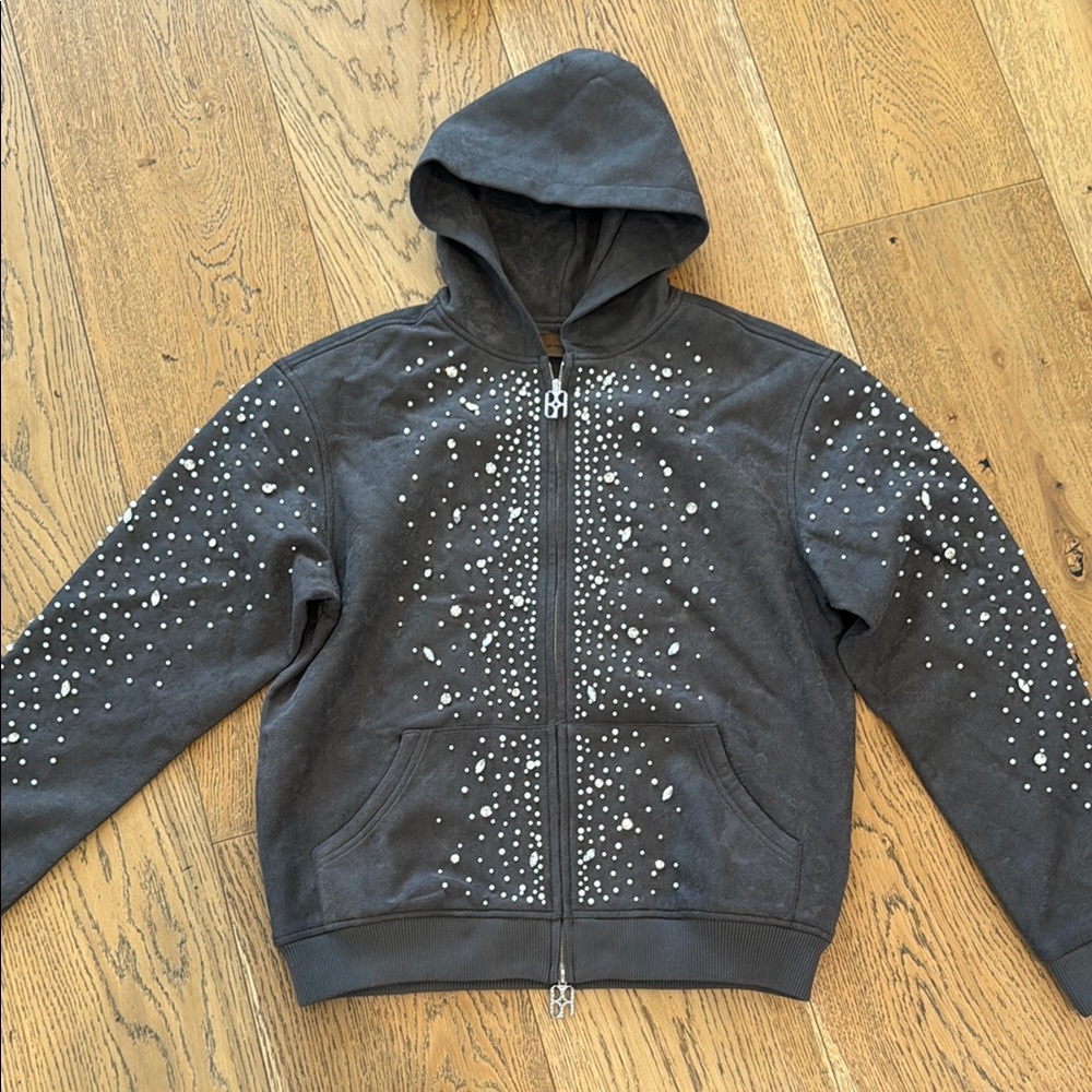 Gray Pearl Studded Embellished Bandana Felt Print Hooded Zip Jacket Sweat Set - Picture 2 of 14